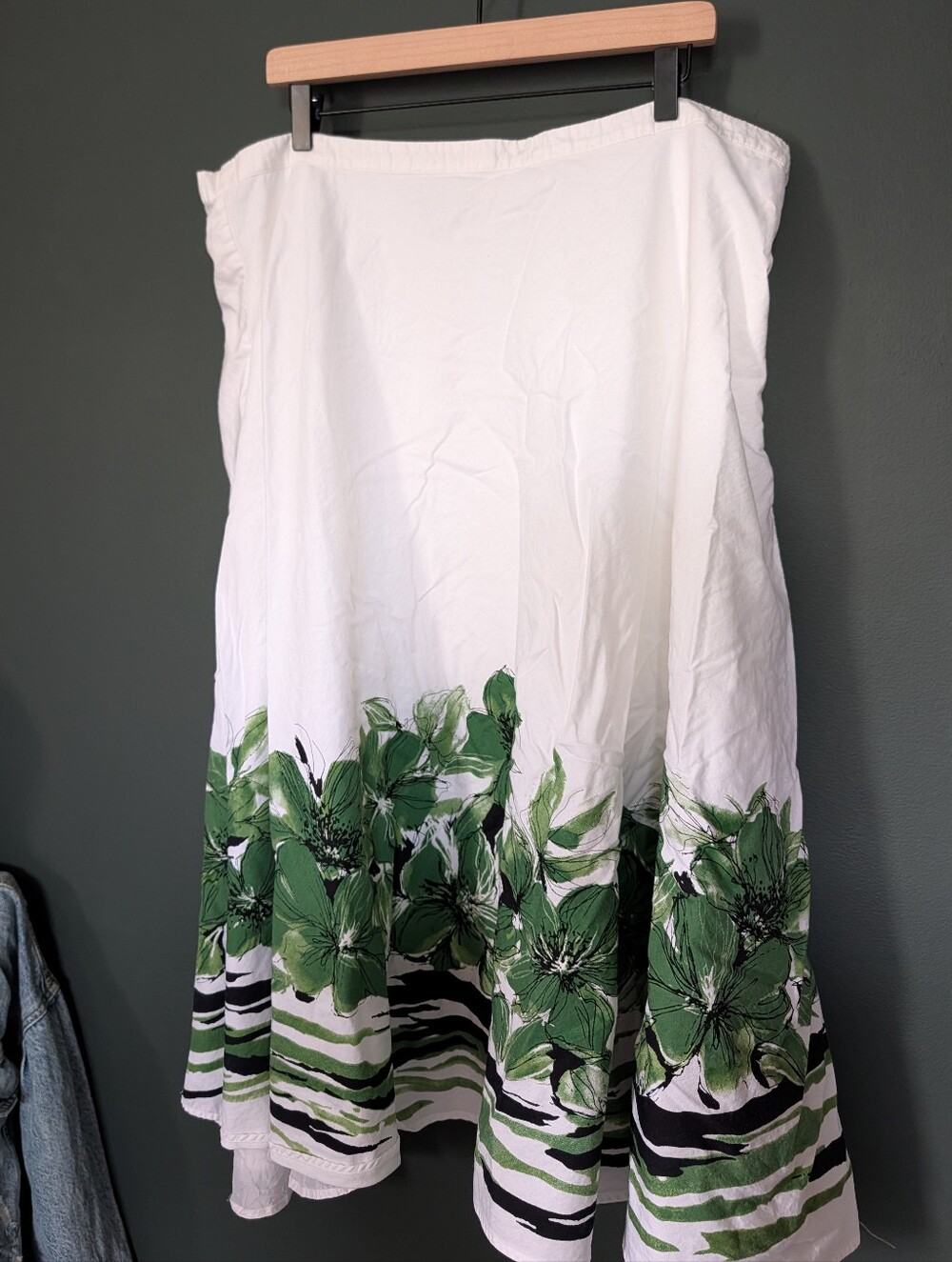 Coldwater Creek White Midi Skirt with Green Floral Border 0069